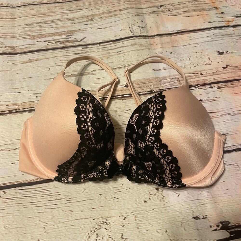Victoria's Secret Bra Womens 32C Nude Black Lace Very Sexy Push Up Padded